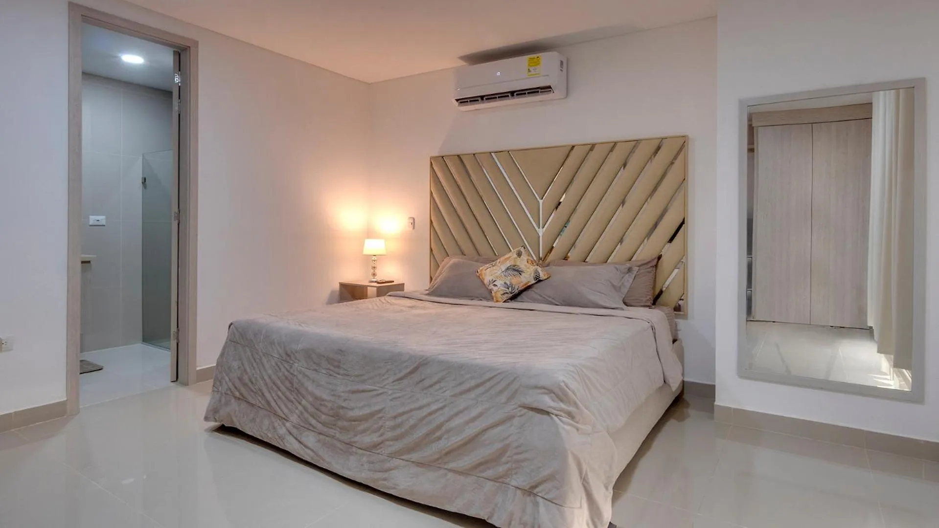 La Frontier Luxury Penthouse Suites Cartagena